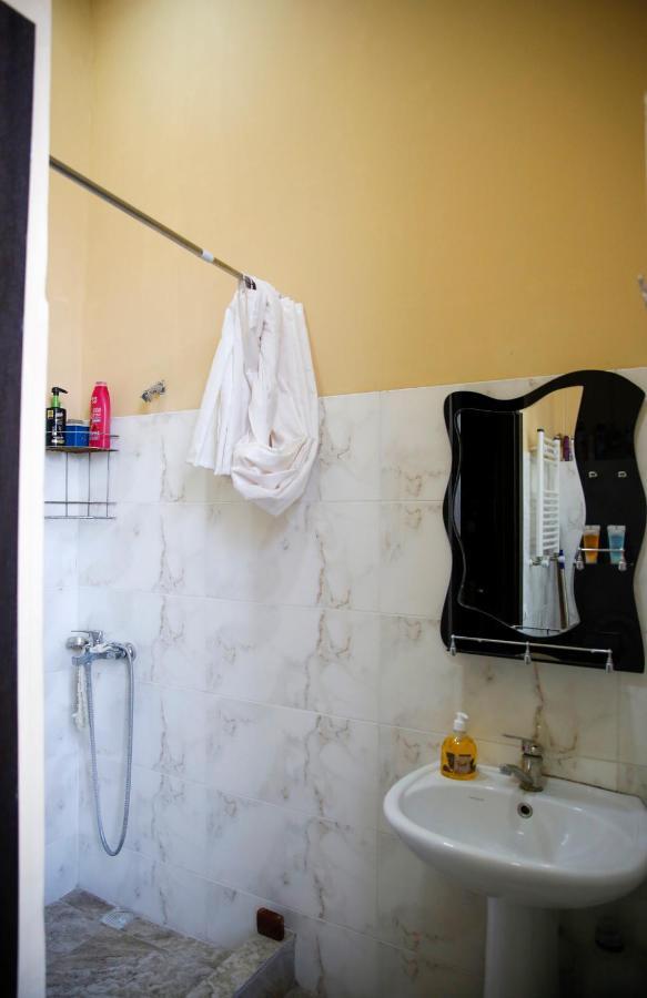Apartment On Chubinashvili 30 Tbilisi Ngoại thất bức ảnh
